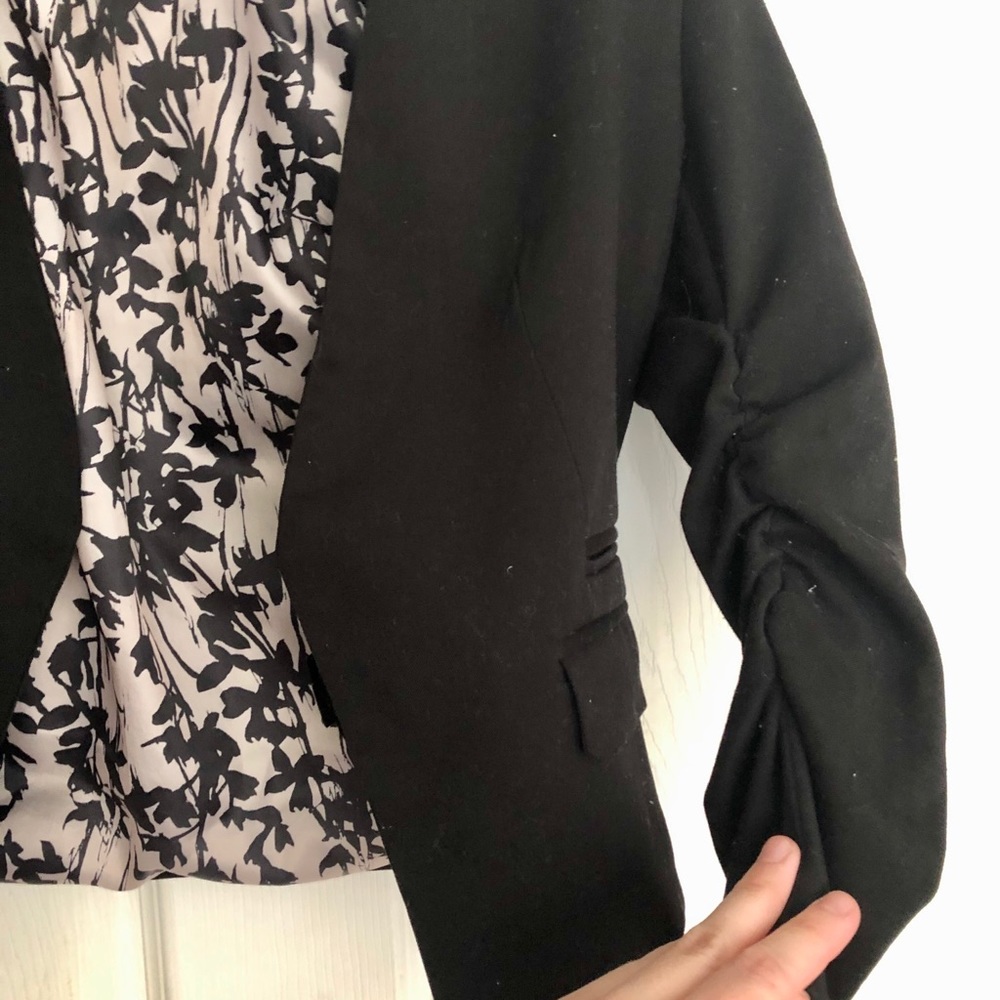 H&M Mini Blazer - Picture 2 of 2